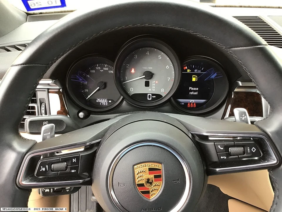 2023 Porsche Macan S - Image 8 of 24